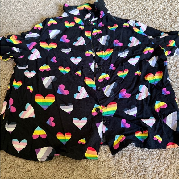 Spencer's Black Heart Patterned Top - Picture 1 of 3